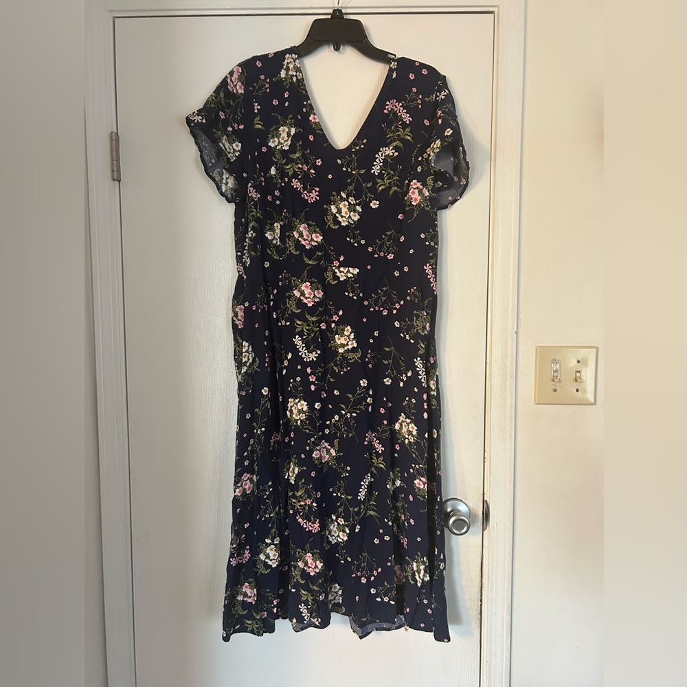 Old Navy XL Navy Floral Dress